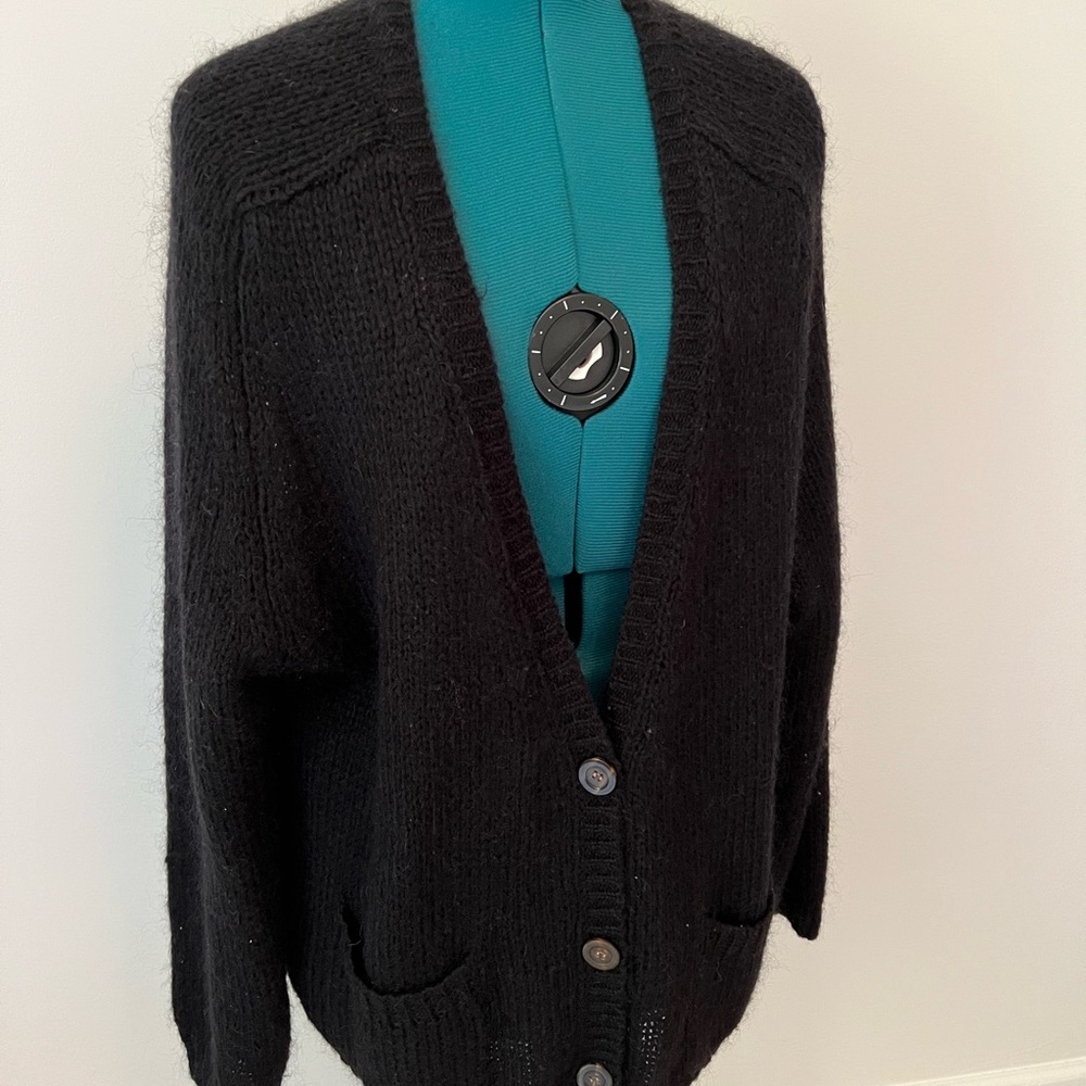 American Apparel black movie like long sleeve deep V cardigan size M.